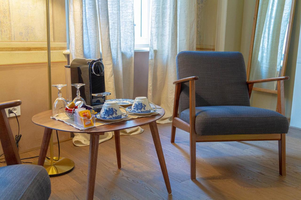 Palazzo Glori 6 *